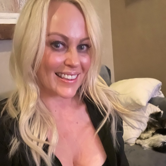 Meet your Posher, Shannon - Picture 2 of 2